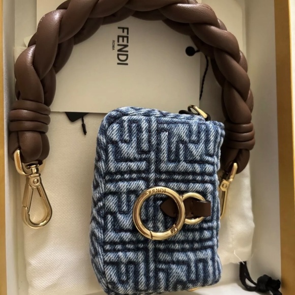 fendi nano baguette charm - Picture 3 of 4